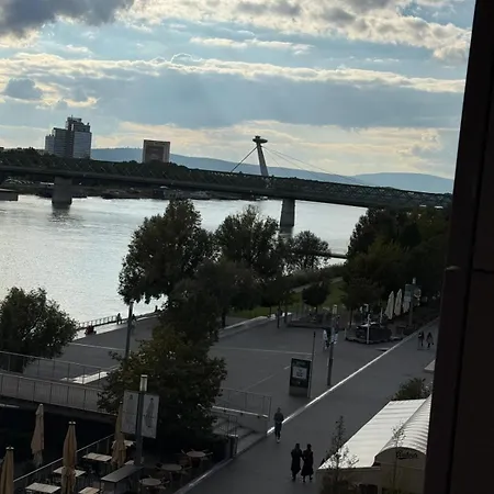 Appartamento Danube Luxury Eurovea 24h Self Check-in Bratislava